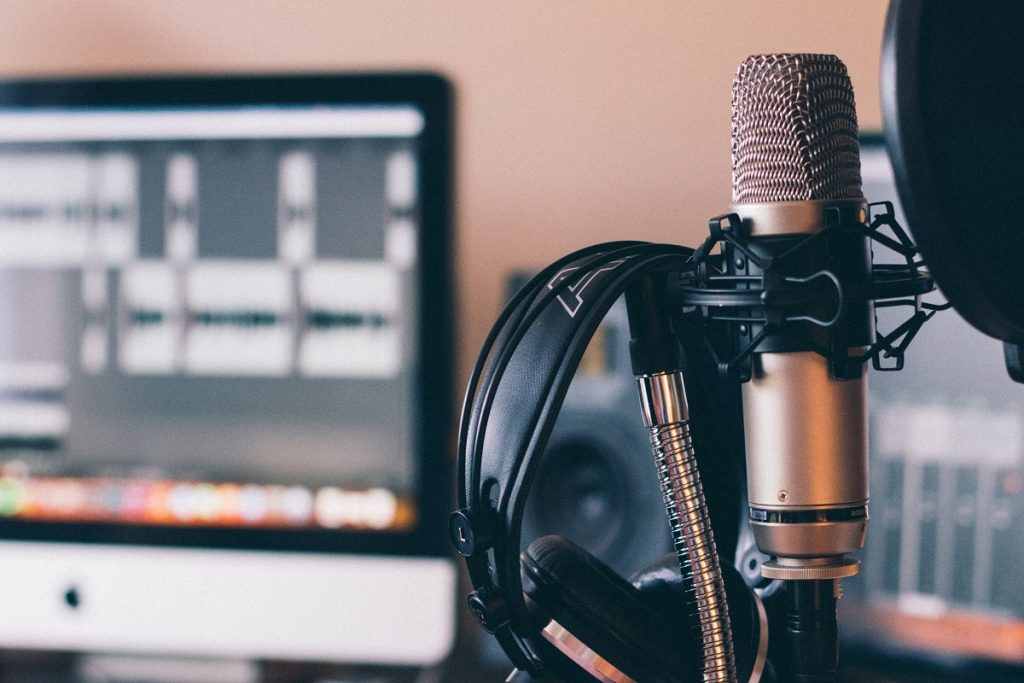 5 Reasons You Should Host Your Podcast on Anchor