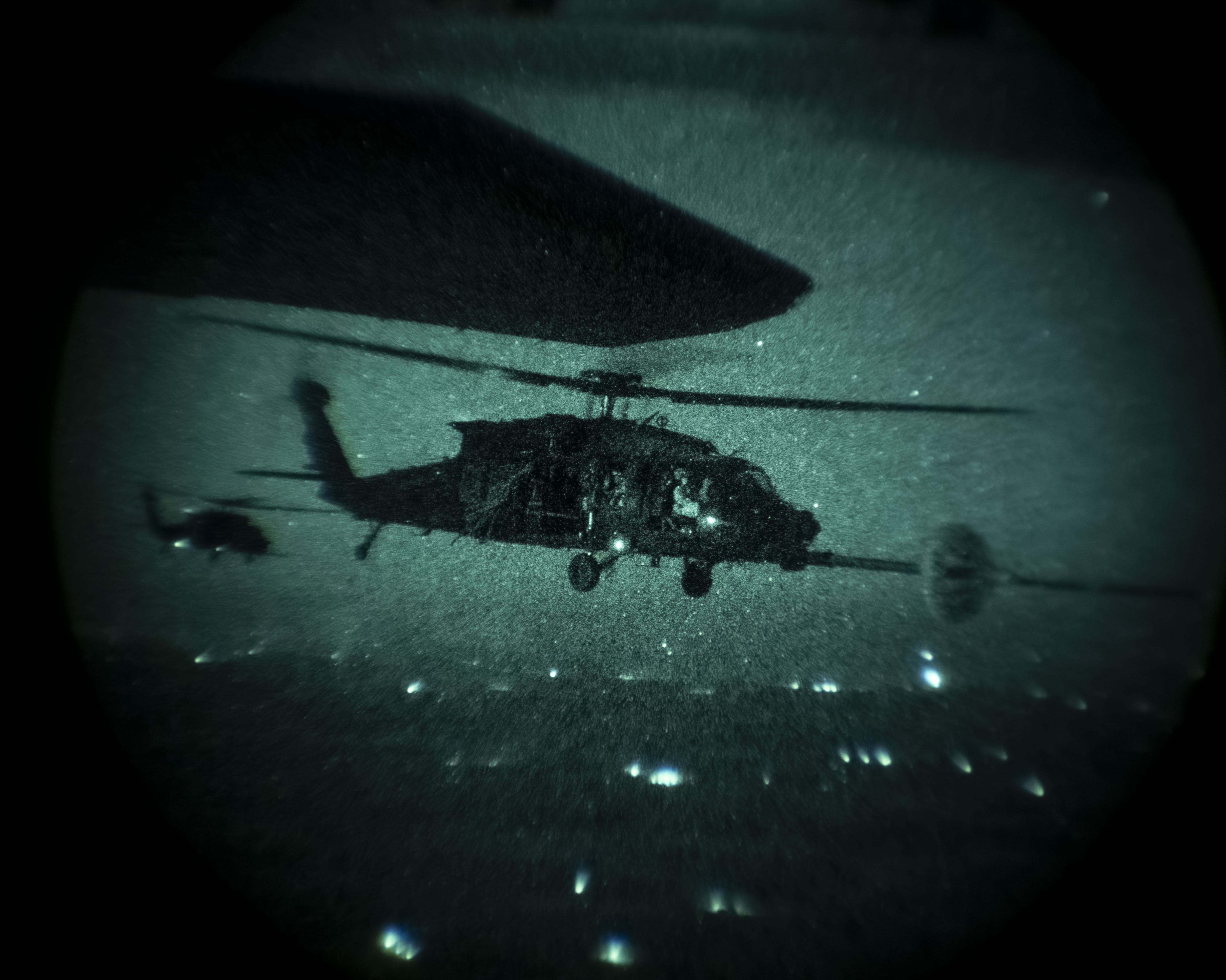 An MC-130J Commando II assigned to the 1st Special Operations Wing refuels a U.S. Army MH-60M Black Hawk assigned to the 160th Special Operations Aviation Regiment (Airborne) during a helicopter air-to-air refueling exercise near Hurlburt Field, Florida, Nov. 20, 2025. HAAR extends a helicopter’s non-stop flight distance, a capability necessary for joint special operations missions carried out far from established airfields and logistical support. (U.S. Air Force photo by Airman 1st Class Isabel Tanner)